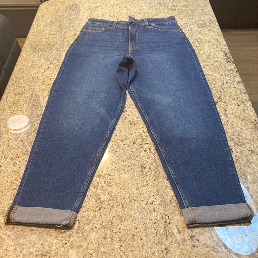 NWT Loose Mom Jeans